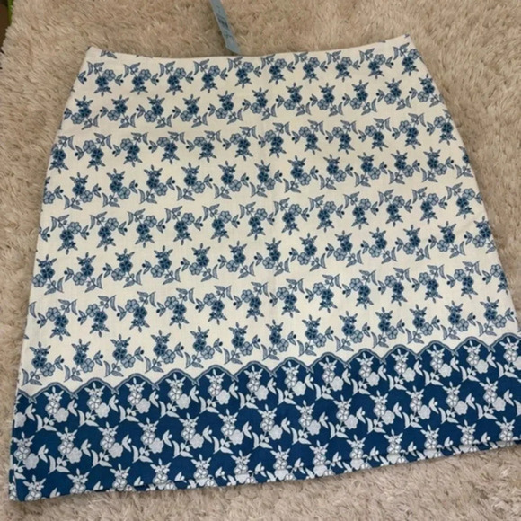 Loft Womens Floral Print A-Line Skirt size 6 Petite - Picture 1 of 9